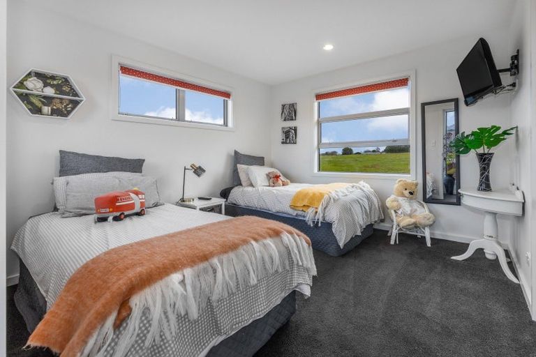 Photo of property in 29 Okarito Avenue, Levin, 5510