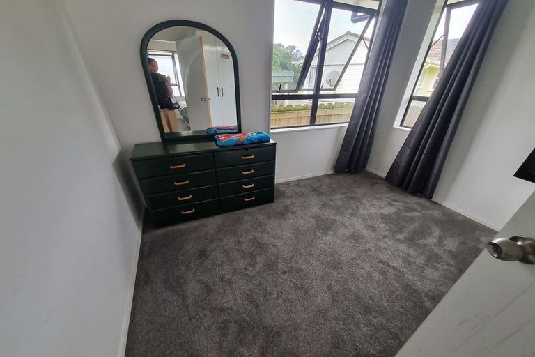 Photo of property in 2 Arnhem Place, Pukekohe, 2120