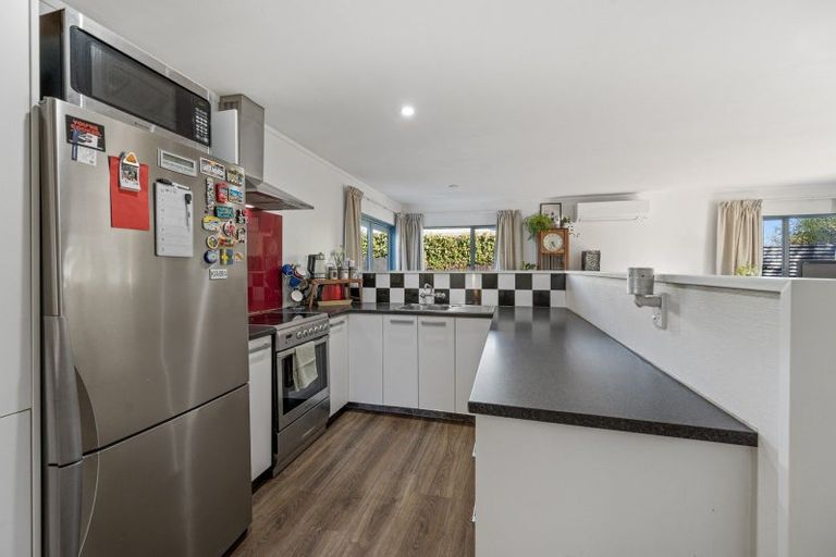 Photo of property in 2/237 Georges Drive, Napier South, Napier, 4110