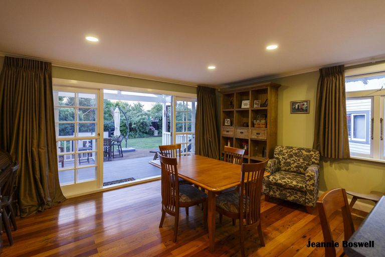 Photo of property in 127 Gillespies Line, Cloverlea, Palmerston North, 4412