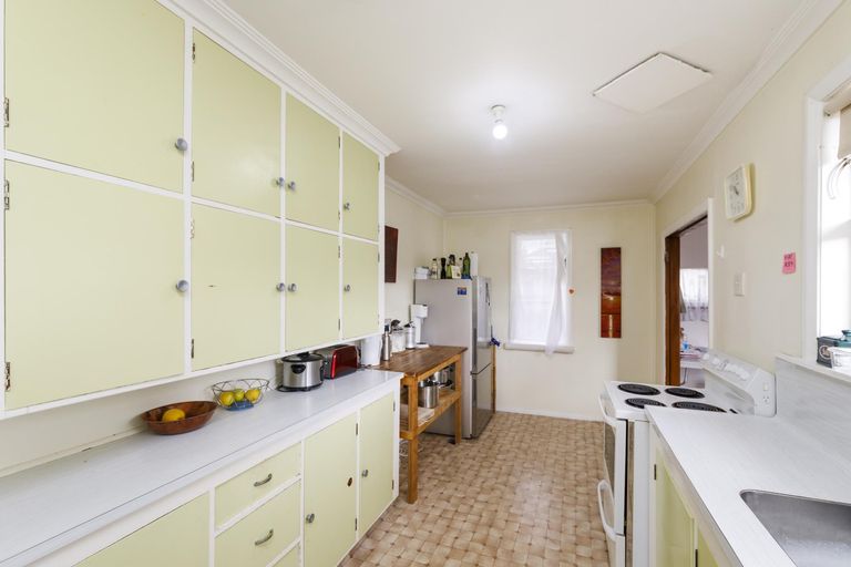 Photo of property in 25 Vernon Avenue, Takaro, Palmerston North, 4412