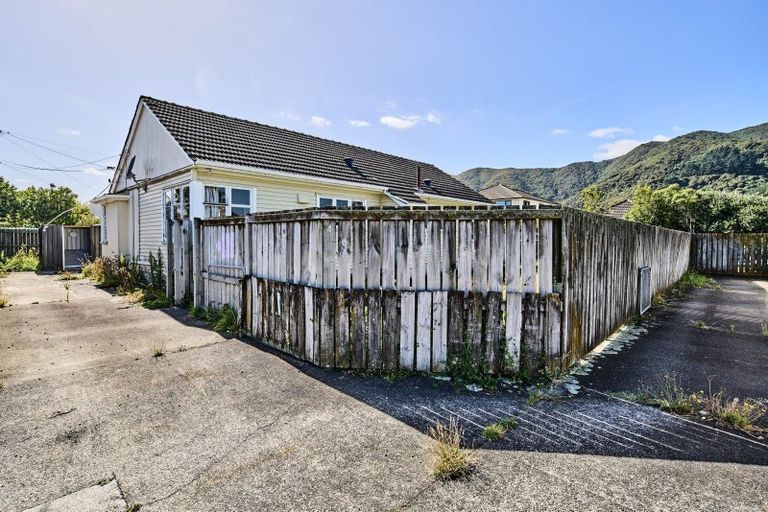 Photo of property in 128a Waiwhetu Road, Waterloo, Lower Hutt, 5011