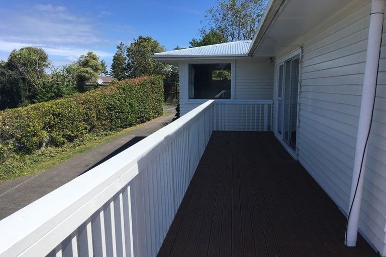 Photo of property in 1/34 Sycamore Drive, Sunnynook, Auckland, 0620