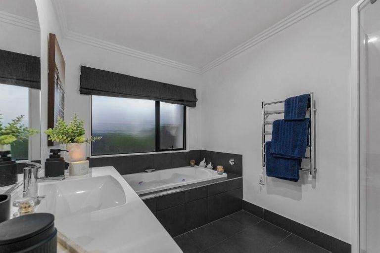 Photo of property in 7 Woodleigh Place, Ohauiti, Tauranga, 3112