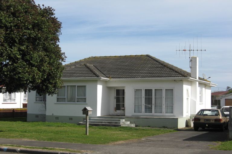 Photo of property in 53 Thatcher Street, Castlecliff, Whanganui, 4501