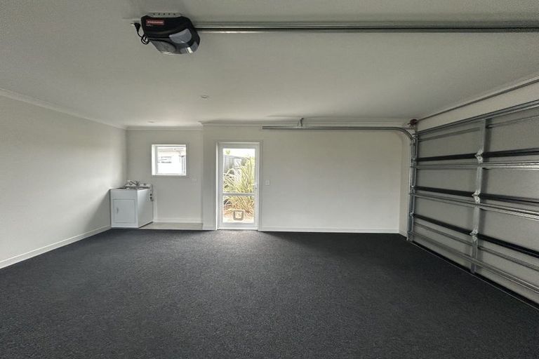 Photo of property in 10 Puroto Place, One Tree Point, 0118