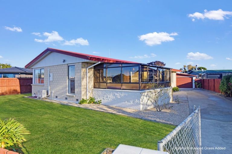 Photo of property in 30 Saint Heliers Crescent, Aranui, Christchurch, 8061