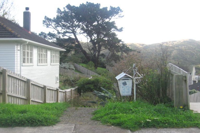Photo of property in 33 Maher Place, Ranui, Porirua, 5024