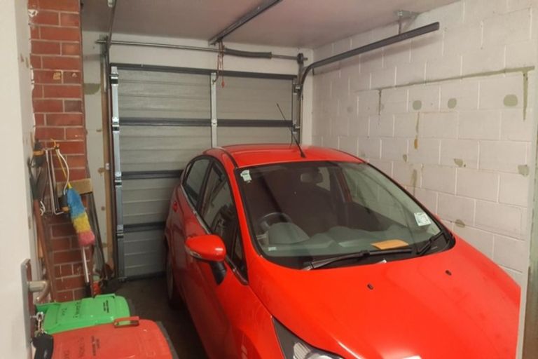 Photo of property in 2/7 Wroxton Terrace, Merivale, Christchurch, 8014