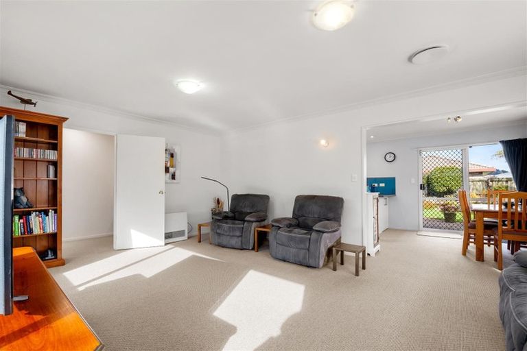 Photo of property in 18 Robertson Street, Glenholme, Rotorua, 3010