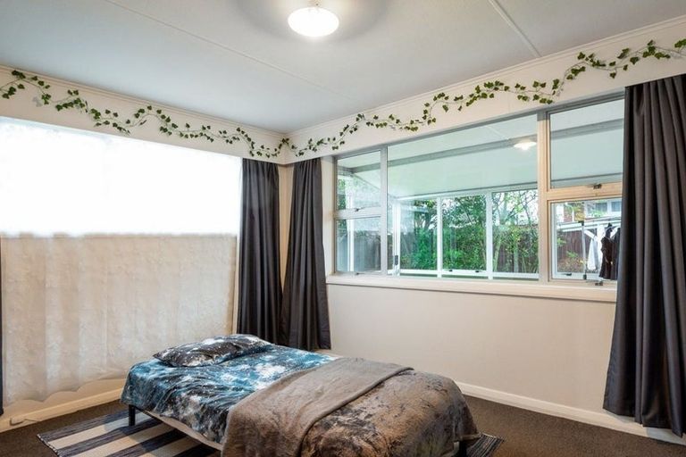 Photo of property in 15b Newbourne Crescent, Redwoodtown, Blenheim, 7201