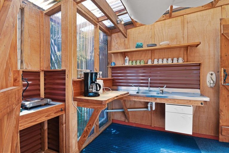 Photo of property in 15 Tukurua Road, Parapara, Takaka, 7182