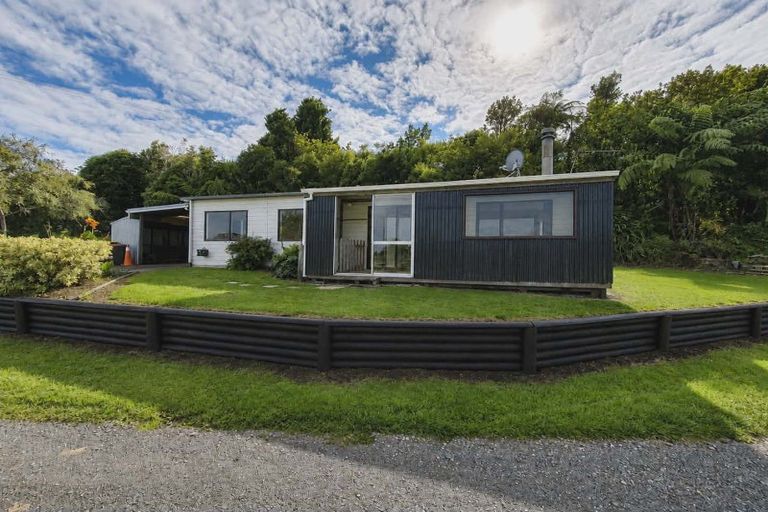 Photo of property in 379 Tauranga Direct Road, Hamurana, Rotorua, 3096