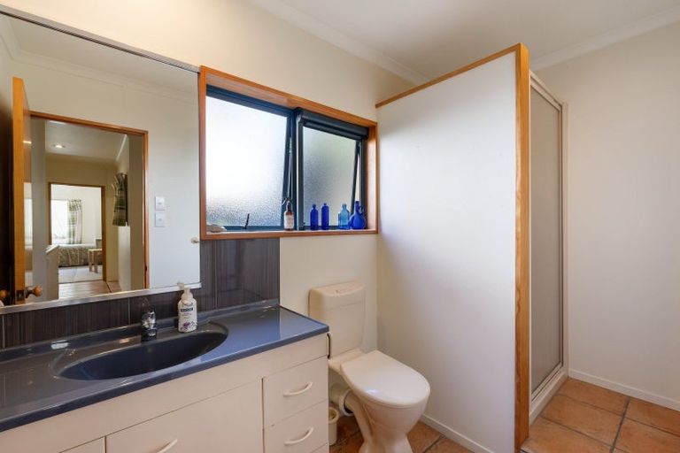 Photo of property in 190 Marine Parade, Mount Maunganui, 3116