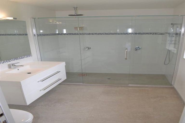 Photo of property in 36 Davaar Crescent, Broomfield, Christchurch, 8042