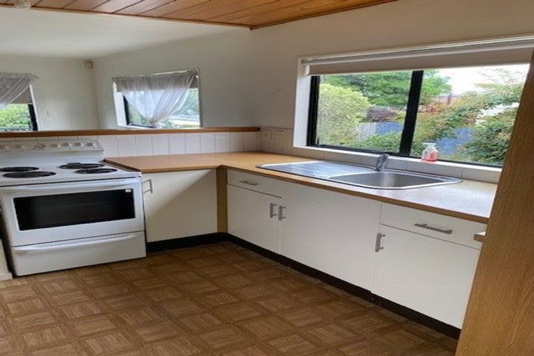 Photo of property in 55 Woodglen Road, Glen Eden, Auckland, 0602