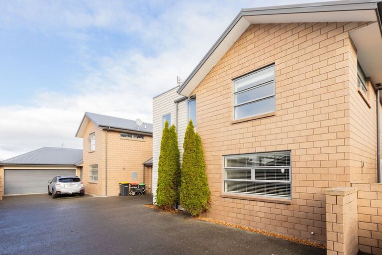 Photo of property in 2/31 Lyndon Street, Riccarton, Christchurch, 8041