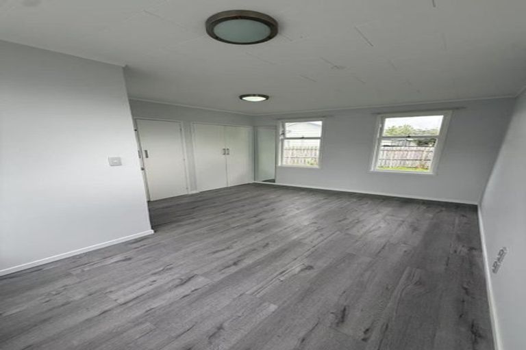 Photo of property in 147 Bruce Mclaren Road, Henderson, Auckland, 0612