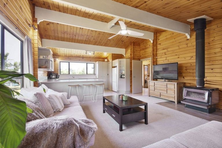 Photo of property in 20 Pears Road, Sefton, Rangiora, 7477