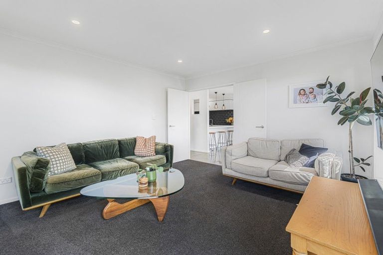 Photo of property in 5 Cessna Lane, Glen Avon, New Plymouth, 4312