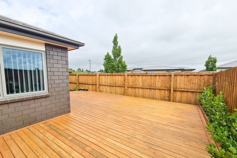Photo of property in 18 Meyer Crescent, Halswell, Christchurch, 8025