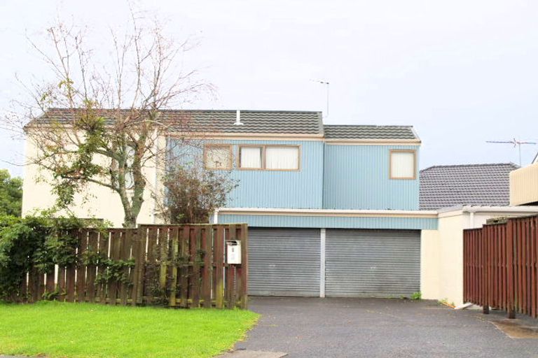 Photo of property in 1/2 Elliot Street, Howick, Auckland, 2014