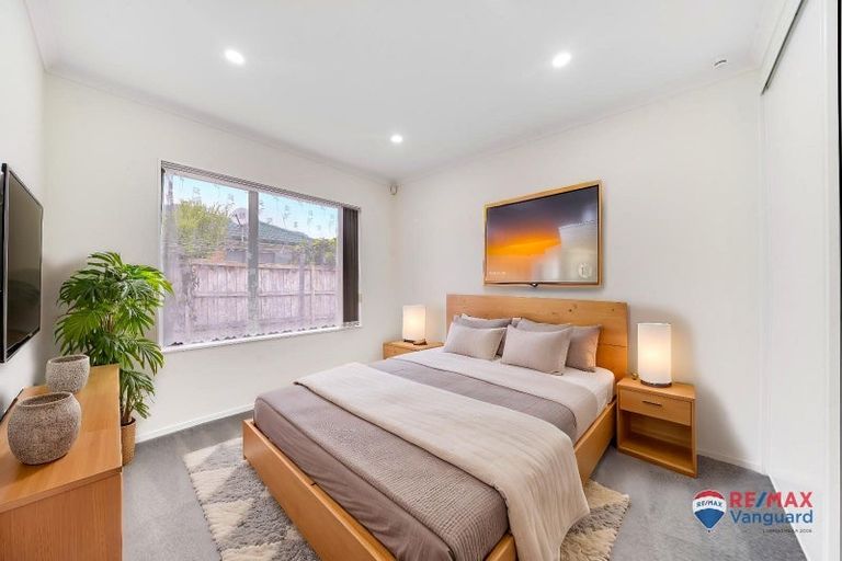 Photo of property in 335 Mahia Road, Weymouth, Auckland, 2103