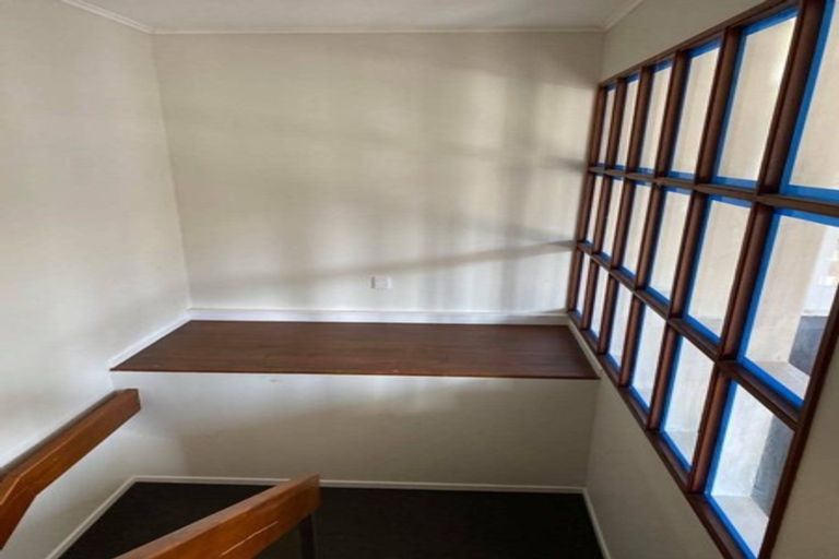 Photo of property in 50 Makara Road, Karori, Wellington, 6012