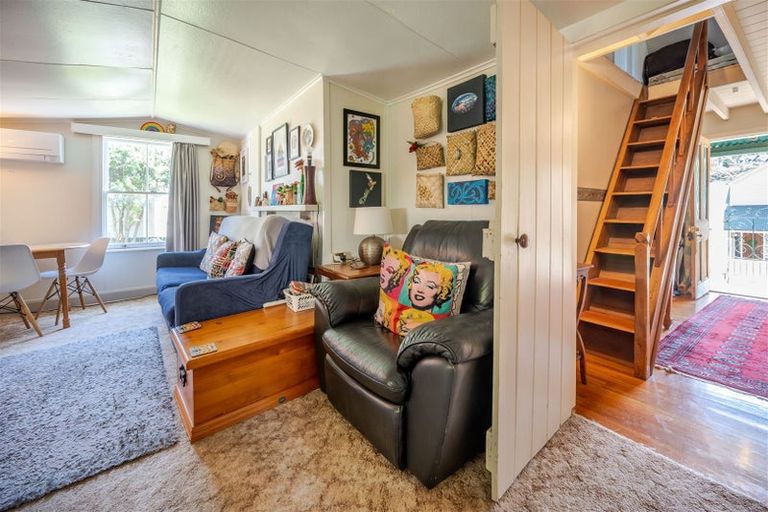 Photo of property in 26 Rue Benoit, Akaroa, 7520