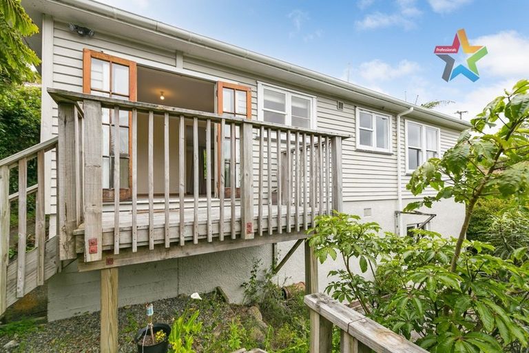 Photo of property in 25 Montgomery Avenue, Karori, Wellington, 6012