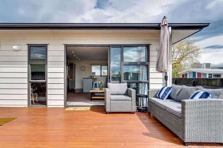 Photo of property in 6b Windsor Terrace, Taradale, Napier, 4112