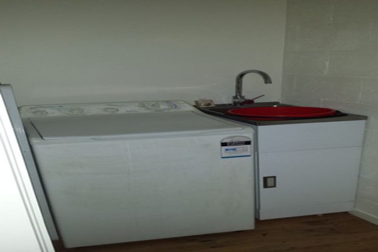 Photo of property in 261 Karaka Bay Road, Karaka Bays, Wellington, 6022