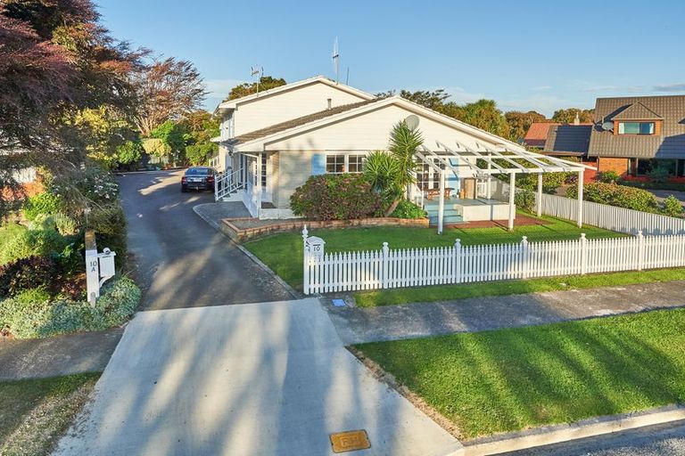 Photo of property in 10 Just Place, West End, Palmerston North, 4410