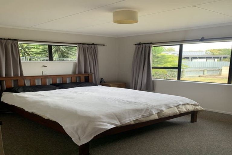 Photo of property in 1 Perry Crescent, Greenmeadows, Napier, 4112