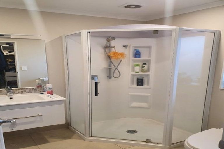 Photo of property in 37 Wellfield Drive, Papakura, 2110