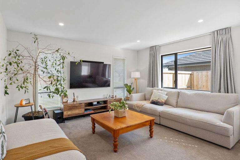 Photo of property in 6 Bob Reid Crescent, Darfield, 7571