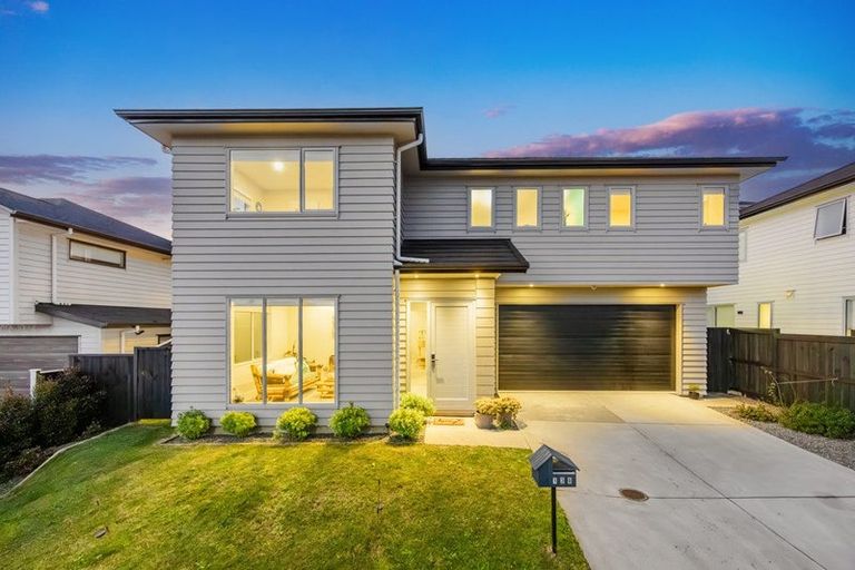 Photo of property in 138 Godfrey Drive, Orewa, 0931