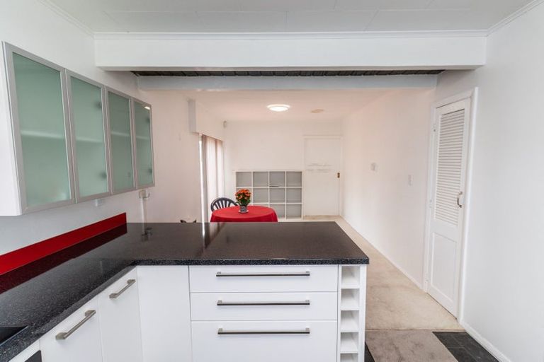 Photo of property in 124 Naenae Road, Naenae, Lower Hutt, 5011