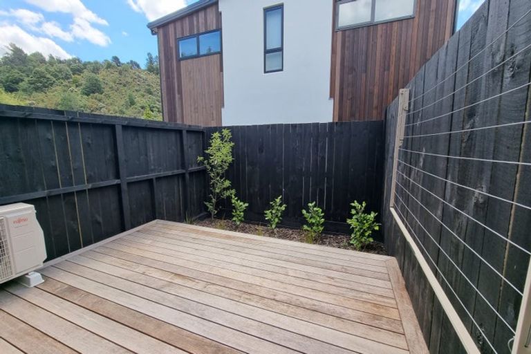 Photo of property in 2/28 Raukawa Street, Stokes Valley, Lower Hutt, 5019