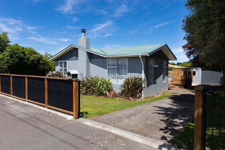 Photo of property in 46 Miller Street, Dannevirke, 4930