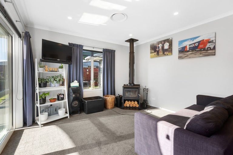 Photo of property in 22 Dreaver Drive, Waitara, 4320