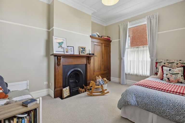 Photo of property in 18 Kilgour Street, Roslyn, Dunedin, 9010