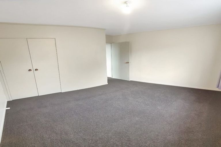 Photo of property in 179 Solar Road, Glen Eden, Auckland, 0602