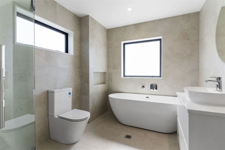 Photo of property in 85a Bayside Drive, Browns Bay, Auckland, 0630