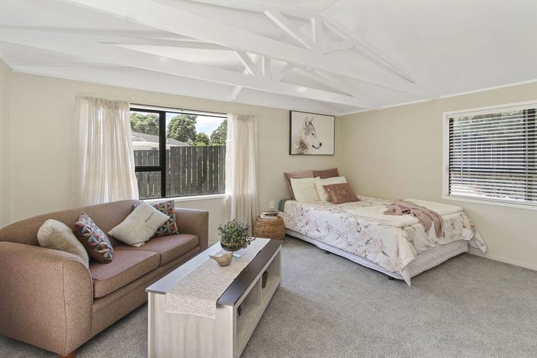 Photo of property in 19a Leaming Place, Clarks Beach, 2122