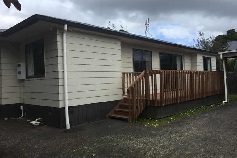 Photo of property in 162c Henderson Valley Road, Henderson, Auckland, 0612