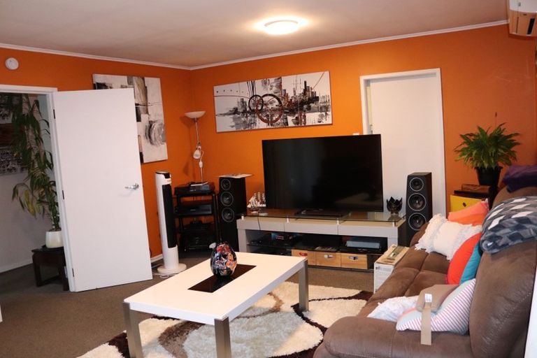 Photo of property in 17 Gerontius Glade, Torbay, Auckland, 0630