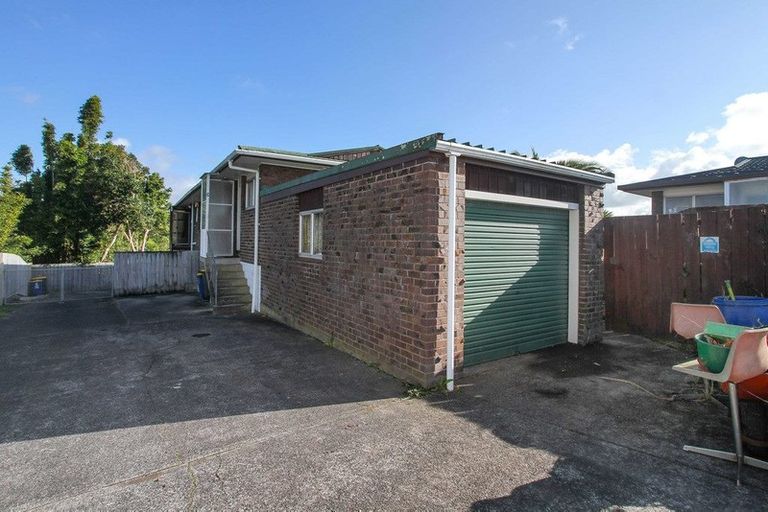 Photo of property in 5/38 Kirrie Avenue, Te Atatu South, Auckland, 0610