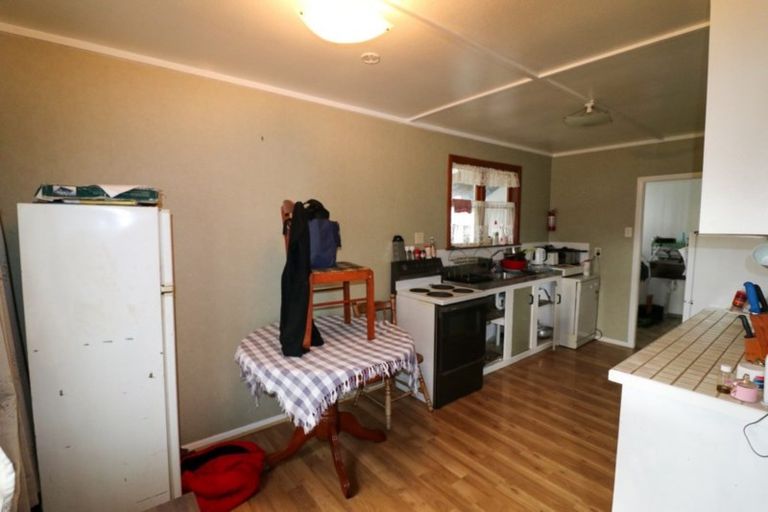 Photo of property in 10 Victor Street, Dannevirke, 4930