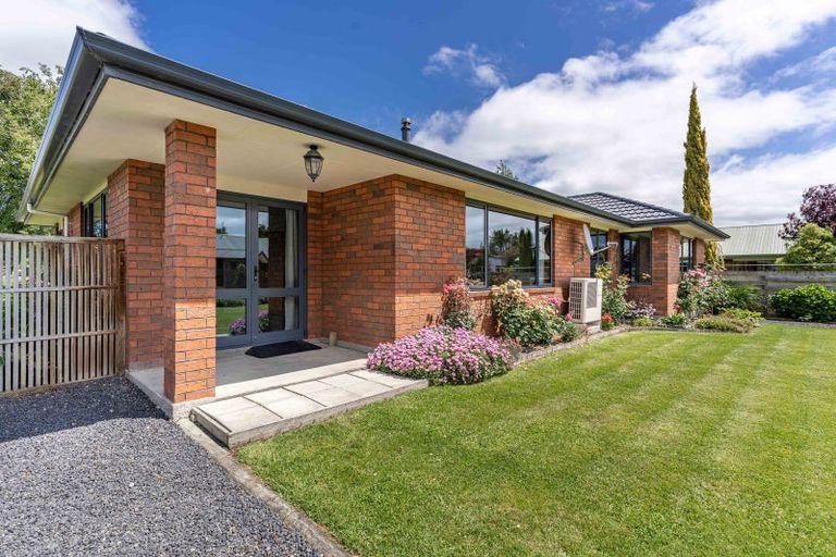 Photo of property in 30 Anne Street, Winton, 9720